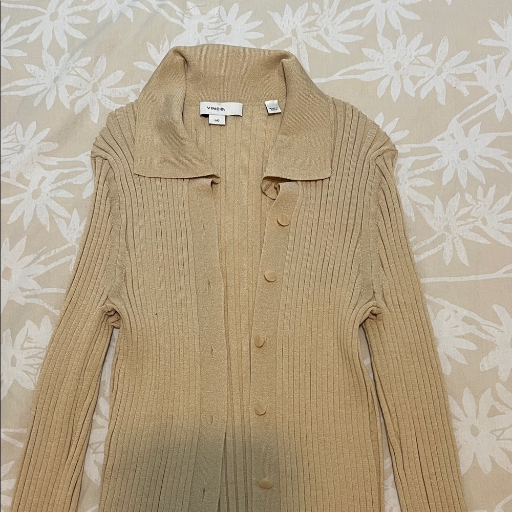 Vince Ribbed Button-Front Cardigan in Beige/Tan